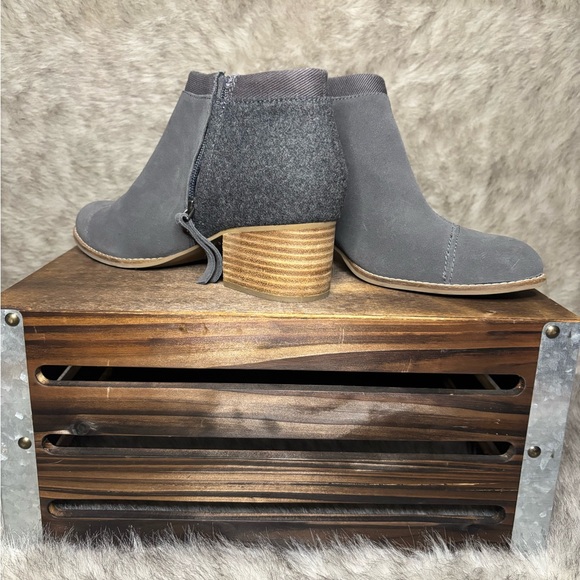 Toms Charcoal Ankle Booties - Picture 6 of 6